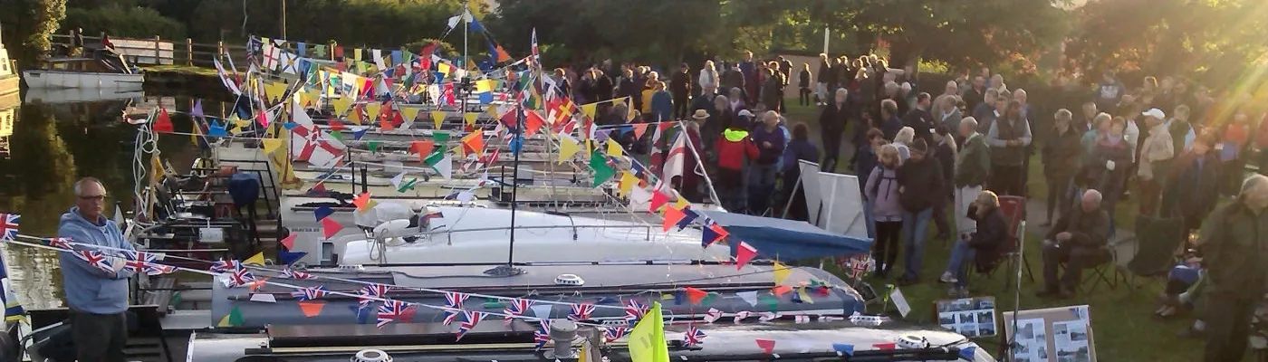 News: Sun shines on Tiverton Canal Co Jubilee party